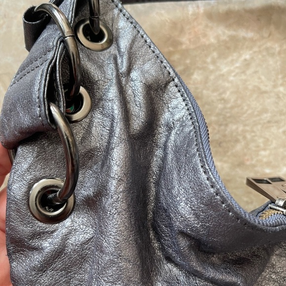 Matt & Nat metallic vegan leather hobo purse - Picture 4 of 13